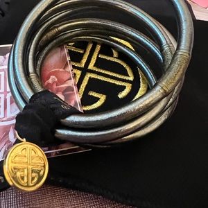 NWT GRAPHITE ALL WEATHER BANGLES sz large